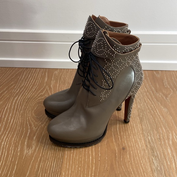 ALAÏA Leather Combat Boots - Picture 3 of 7
